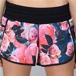 Lululemon Secret Garden Rose Floral Pink Black Tracker Shorts Size 10 RARE